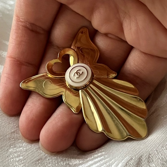 Gold Chanel Butterfly Brooch with Button Detail - Picture 1 of 15